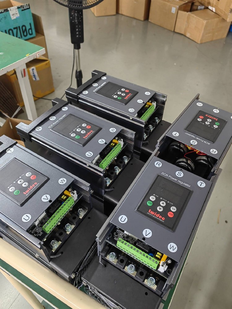 电力调整器的开关频率若何影响系统机能和EMI个性？