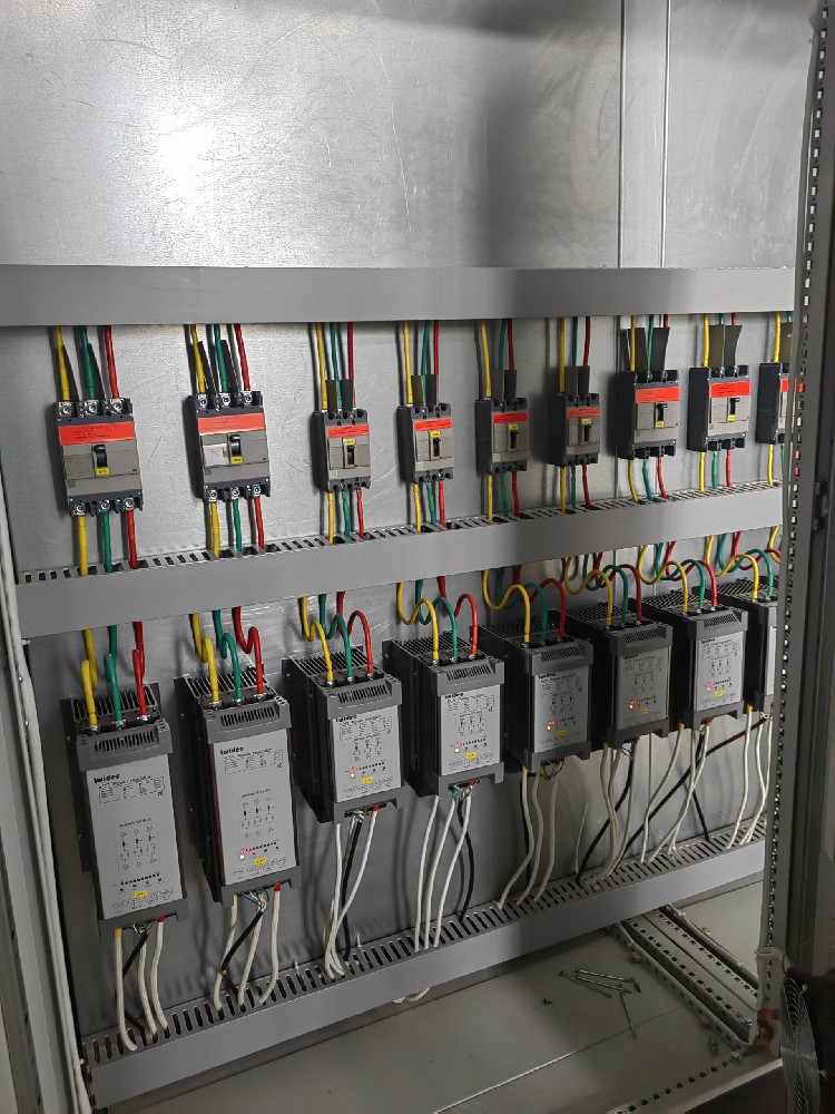 电力调整器出现故障时，若何进行急剧诊断？有哪些常见故障及排除步骤？