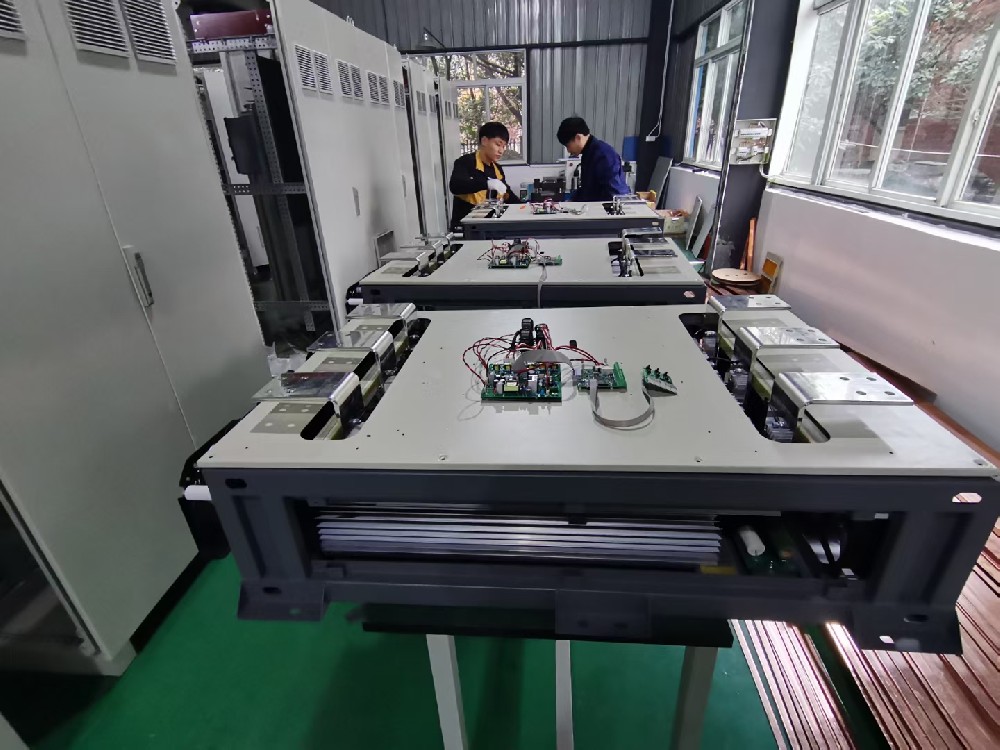 电力调整器在对多组加热丝进行节造时，可能会出现哪些故障？若何进行故障排除？